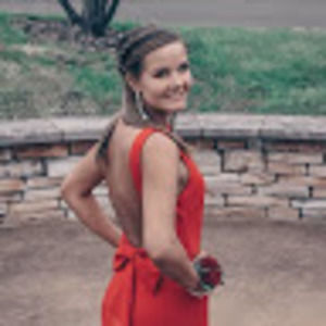 Meet your Posher, Desiree